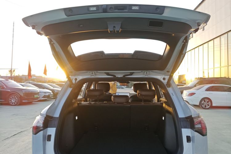 五菱汽车 五菱星光S 2024款 510km 旗舰型机舱底盘23