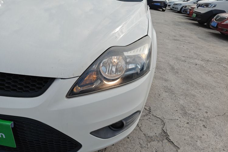 福特 福克斯 2013款 两厢经典 1.8L 手动基本型局部细节36