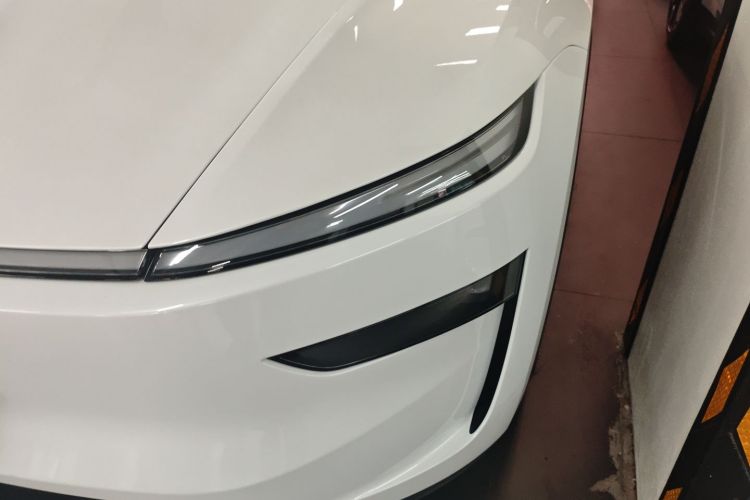 特斯拉 Model Y 2025款 后轮驱动版局部细节36