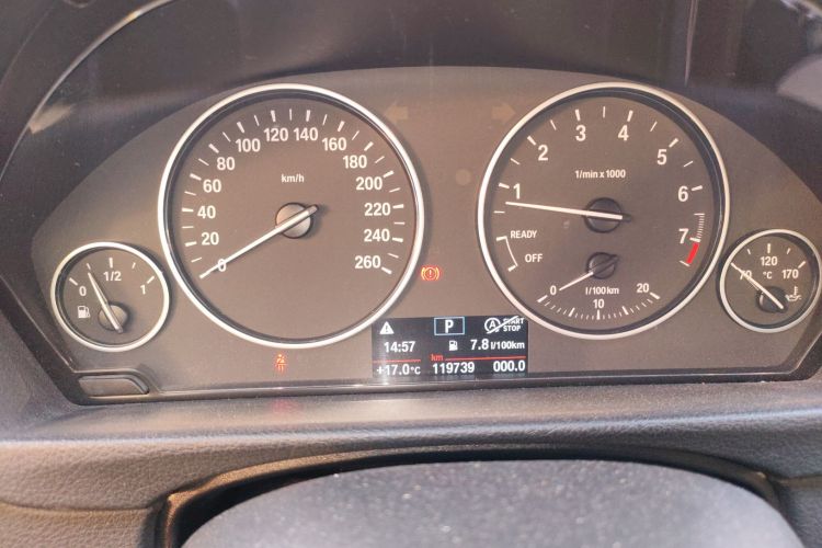 宝马3系 2016款 320Li 进取型中控内饰14