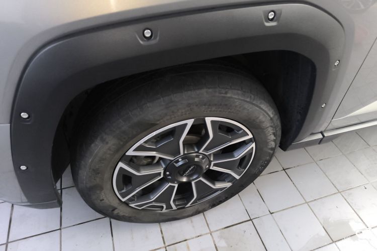 哈弗大狗 PLUS 新能源 2023款 DHT-PHEV 105km 潮电版Plus车身外观35