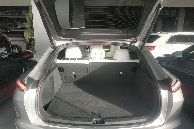 乐道L60 2024款 60kWh 后驱版机舱底盘23