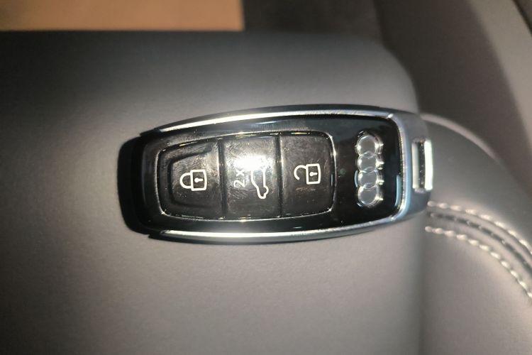 奥迪A6L 2026款 45 TFSI quattro 臻选动感型中控内饰11