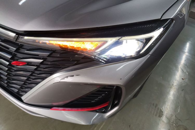 长安 逸动 2022款 PLUS 蓝鲸NE 1.4T GDI DCT尊贵版局部细节36