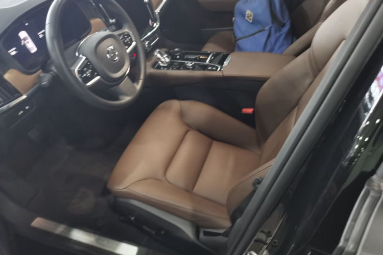 沃尔沃S90新能源 2023款 T8插电式混合动力 四驱长续航智逸豪华版局部细节19