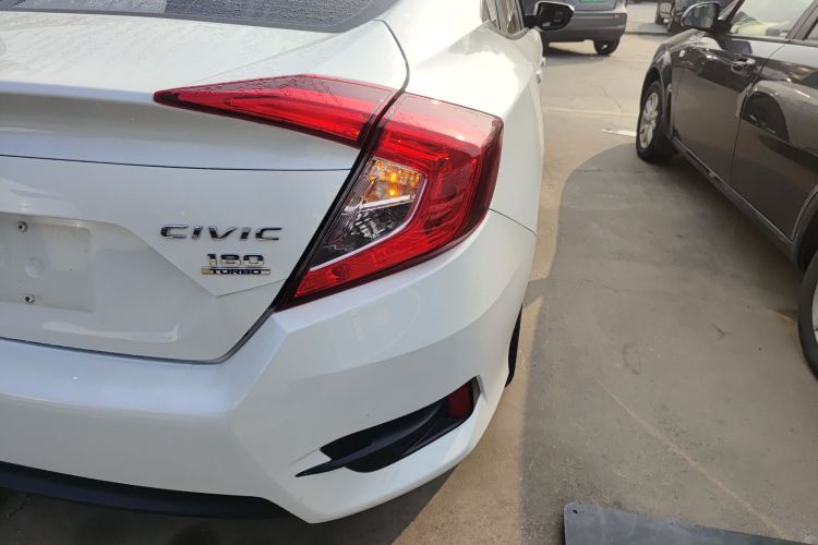 本田 思域 2019款 180TURBO CVT尚擎版 国VI车身外观6006