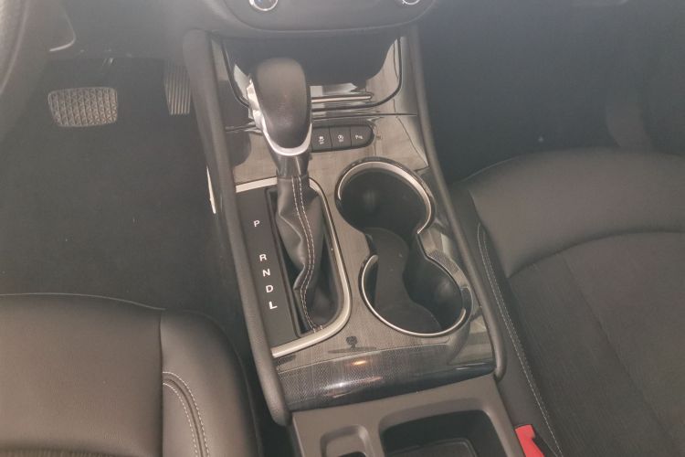 别克 威朗 2020款 20T CVT领先型中控内饰18