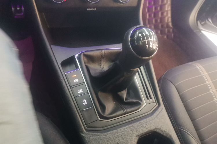 大众 朗逸 2021款 1.5L 手动舒适版中控内饰18