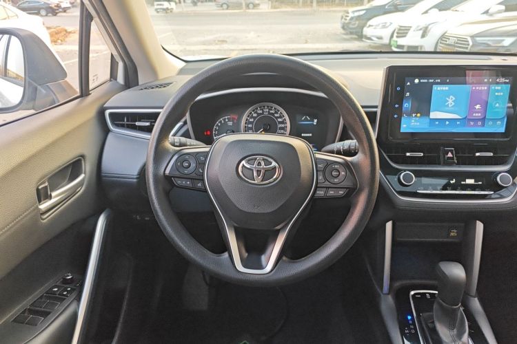 丰田 锋兰达 2022款 2.0L CVT豪华PLUS版中控内饰13