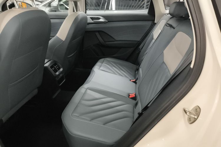 大众 途岳 2023款 330TSI 四驱月尊版中控内饰21