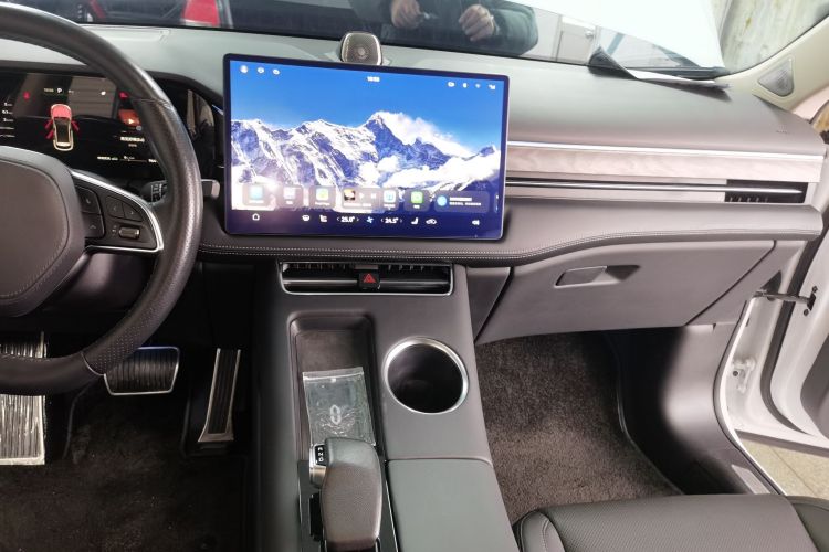 鸿蒙智行 问界M5 2022款 增程后驱标准版中控内饰16