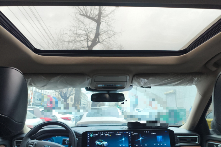 福特 探险者 2023款 EcoBoost 285 四驱钛金版 7座局部细节22