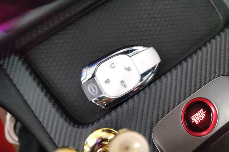 广汽传祺 2023款 影豹H 高能混动版中控内饰11