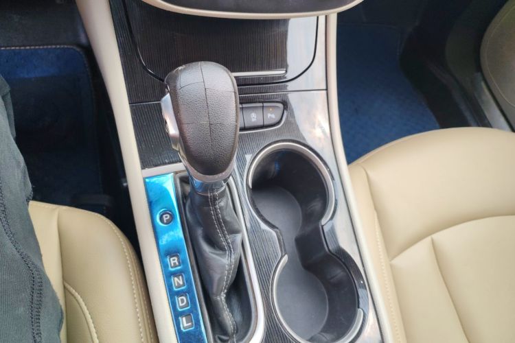 别克 威朗 2017款 三厢 15S 自动进取型局部细节18