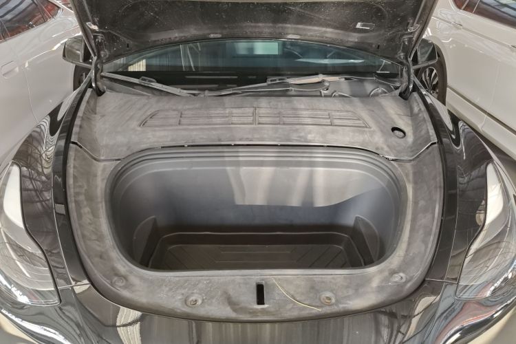 特斯拉 Model Y 2021款 标准续航后驱版机舱底盘24