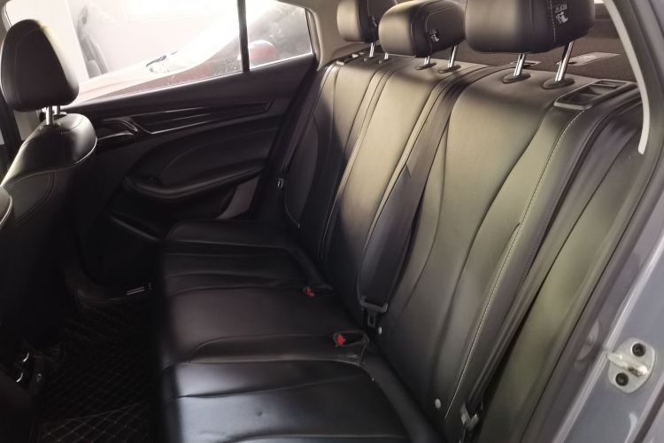 荣威i5 2021款 1.5L 手动钻石版中控内饰7004