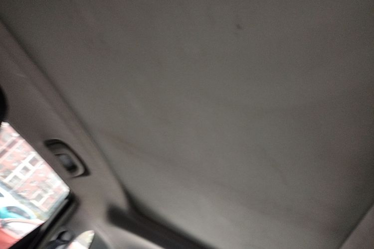 荣威RX5 2018款 20T 两驱自动互联网智惠版局部细节22