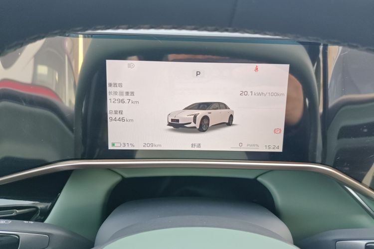 红旗EH7 2024款 690 Pro局部细节14