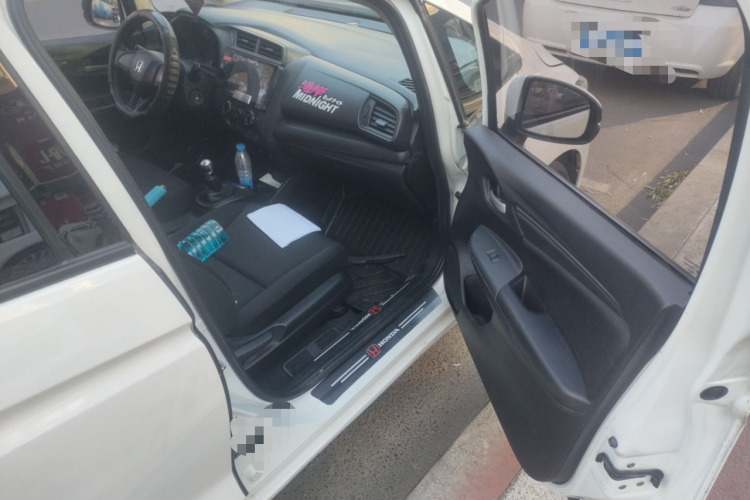 本田 飞度 2014款 1.5L LX 手动舒适型局部细节9005