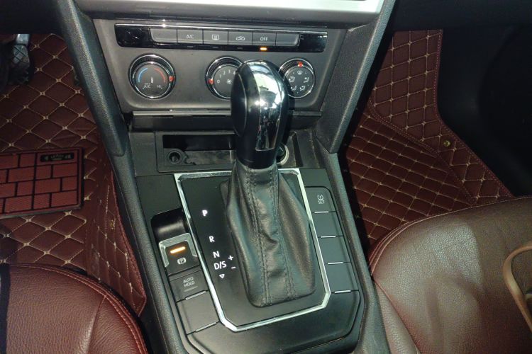 大众 凌渡 2015款 230TSI DSG风尚版局部细节18