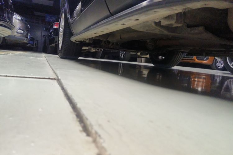 路虎 发现神行 2018款 240PS SE版局部细节9002