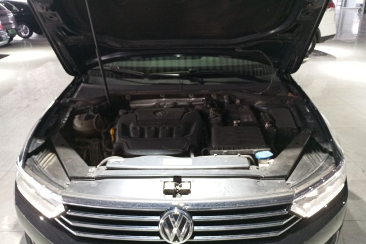 大众 迈腾 2019款 330TSI DSG 领先型 国V机舱底盘24