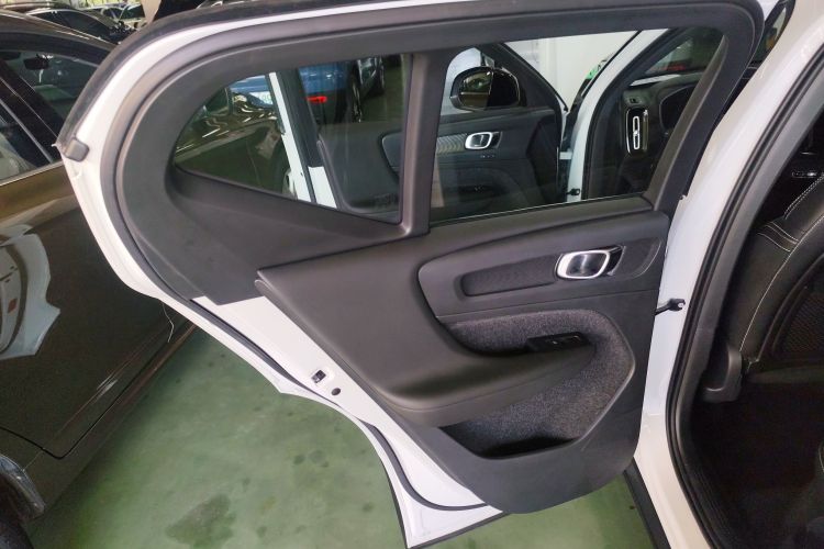 沃尔沃XC40新能源 2021款 P8 纯电 四驱智雅运动版中控内饰7008