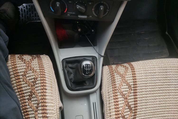 斯柯达 昕锐 2016款 1.6L 手动创行版中控内饰18