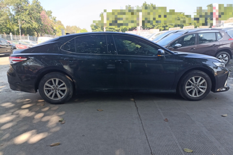 丰田 凯美瑞 2021款 2.0E 精英版车身外观4