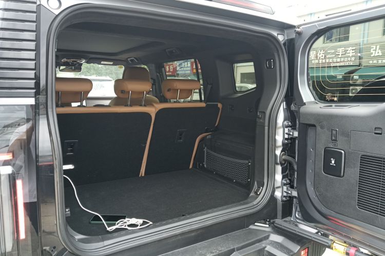 捷途旅行者 2025款 2.0TD 自动 XWD征服+局部细节23