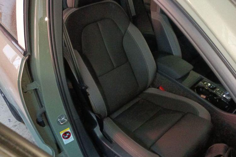 沃尔沃XC40 2024款 B3 智远运动版局部细节41