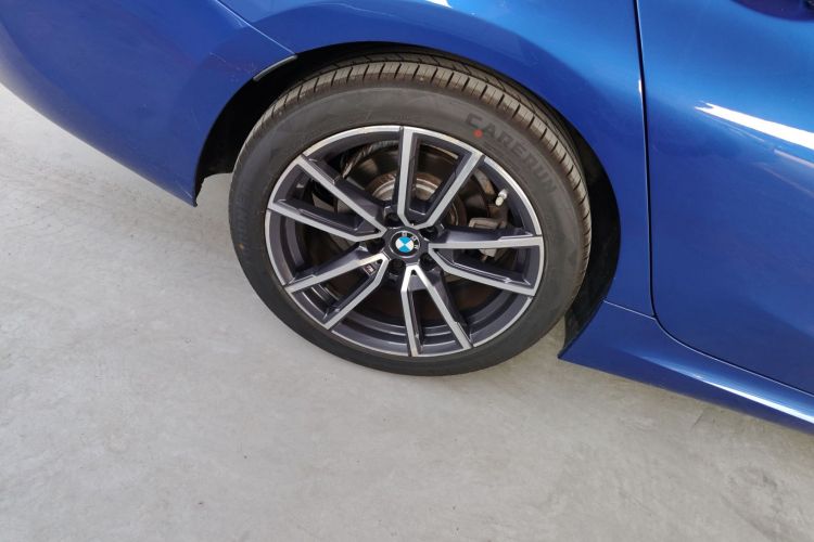 宝马3系 2022款 320Li M运动套装车身外观6002