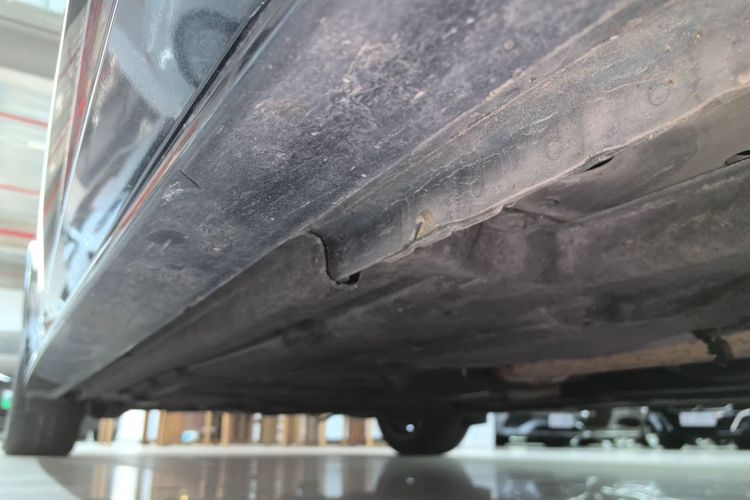 捷豹XEL 2022款 2.0T 250PS R-DYNAMIC S进取运动版局部细节9001