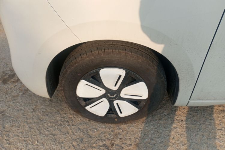 五菱汽车 宏光MINIEV 2025款 四门版 进阶款车身外观6007