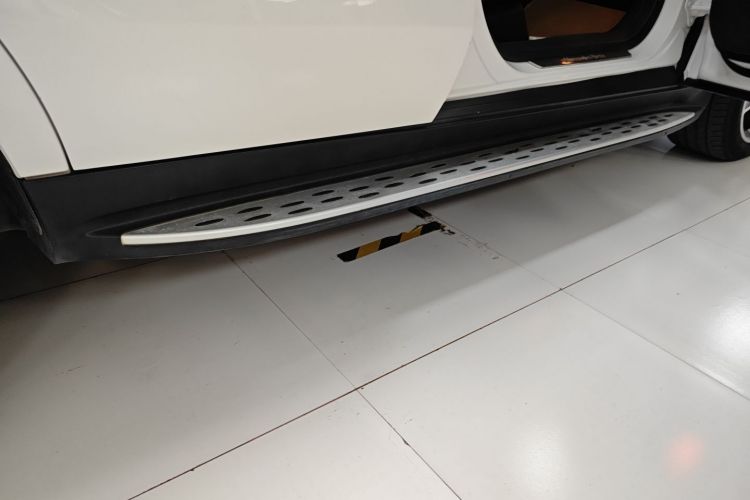 奔驰GLE 2017款 GLE 400 4MATIC局部细节9001