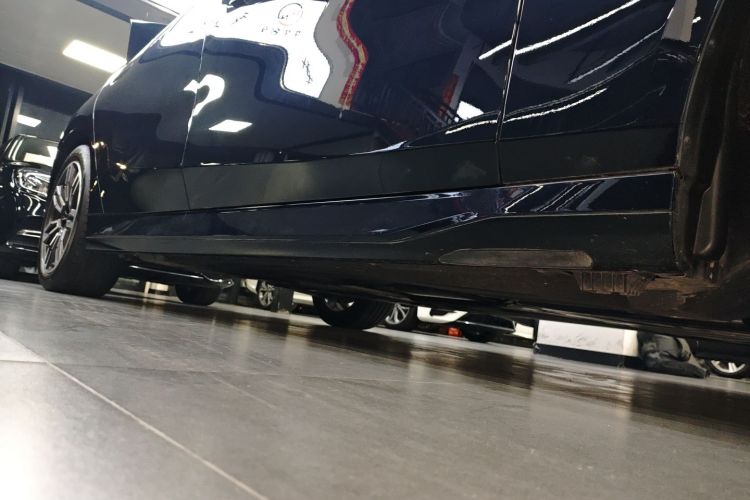 宝马5系 2025款 530Li 领先型 M运动套装局部细节9001