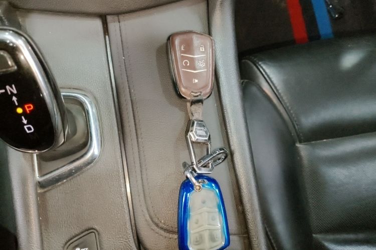 凯迪拉克XT5 2018款 28T 四驱豪华型中控内饰7001