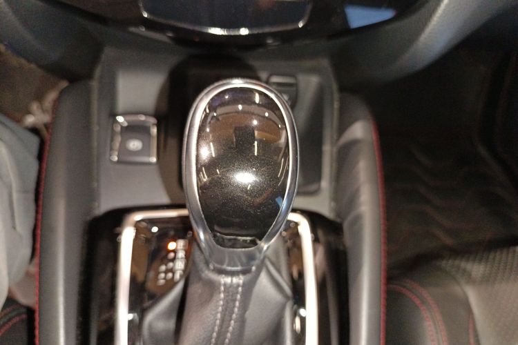 日产 逍客 2021款 2.0L CVT豪华版中控内饰18