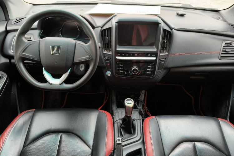 纳智捷 U5 SUV 2017款 1.6L 手动骑士版中控内饰12