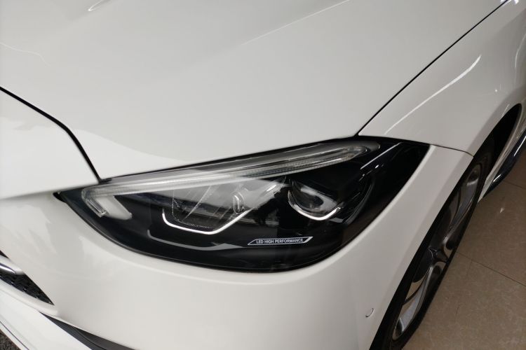 奔驰C级 2022款 改款 C 200 L 运动版局部细节36