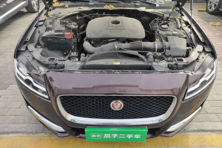 捷豹XF 2016款 XF 2.0T 两驱奢华版局部细节24