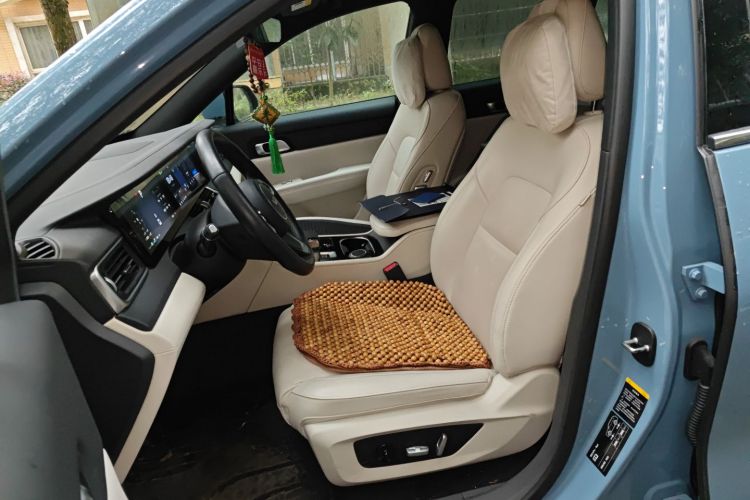 理想汽车 理想ONE 2021款 增程6座版中控内饰19