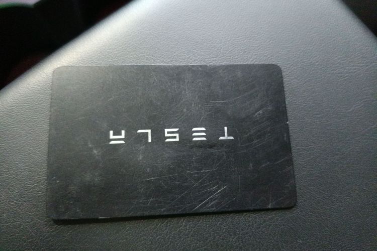 特斯拉 Model 3 2021款 标准续航后驱升级版 3D6中控内饰7001