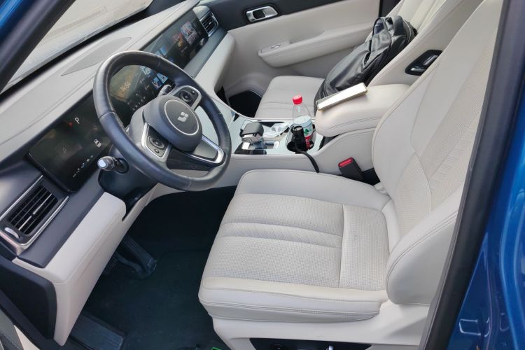 理想汽车 理想ONE 2020款 增程7座版中控内饰19