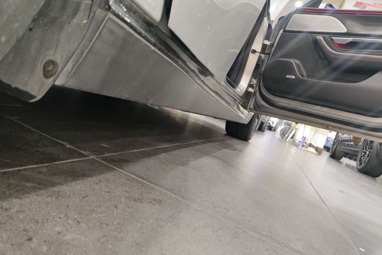 小鹏P7 2021款 480N局部细节9001