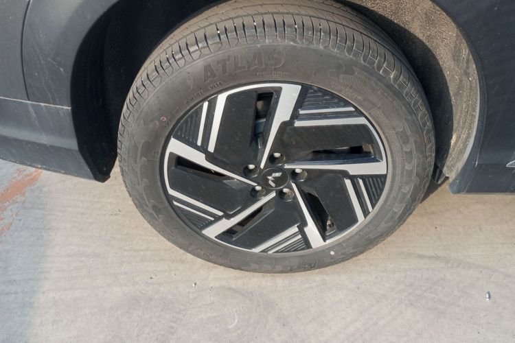 五菱汽车 五菱星光S 2024款 130km 旗舰型车身外观6003