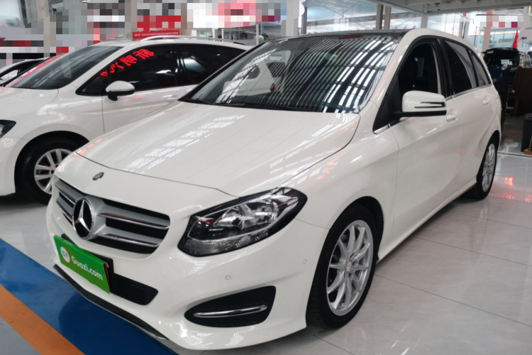 奔驰B级 2015款 B 200 动感型车身外观1
