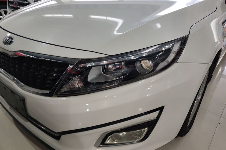 起亚K5 2015款 2.0L 自动GLS局部细节36