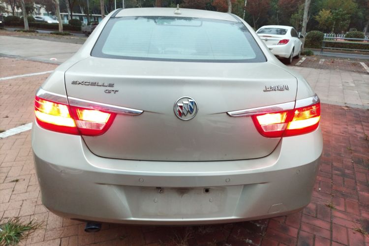 别克 英朗 2013款 GT 1.6L 自动时尚版车身外观6