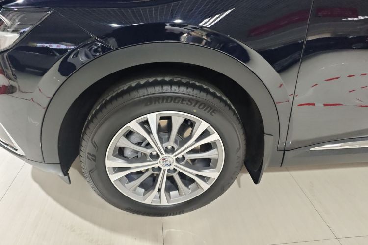 别克 2022款 昂科威Plus 652T 五座豪华型车身外观6007